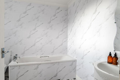 bathroom1a