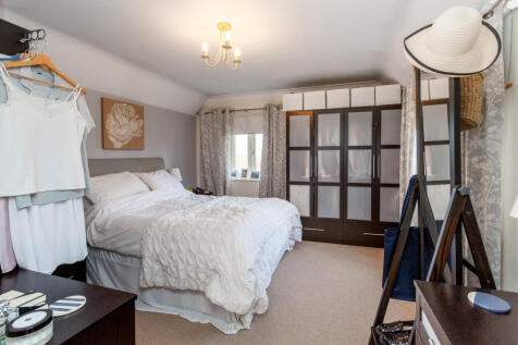 bedroom2a