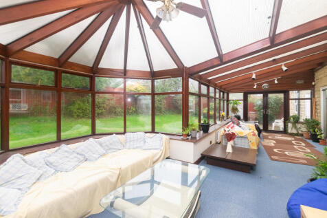 conservatory132parkwoodavenueleedsls81jw