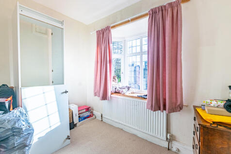 bedroom4