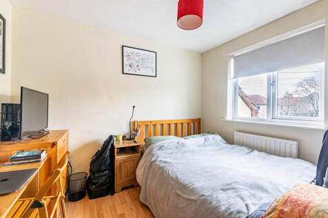 bedroom2