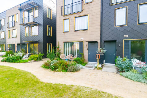 Outside 1