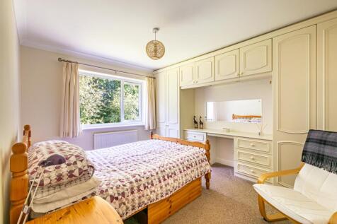 bedroom2