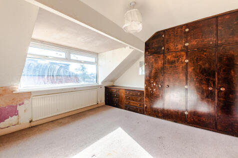 bedroom4