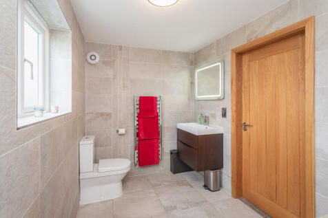 upstairs bathroom c