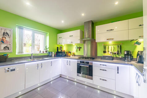 Kitchen 4