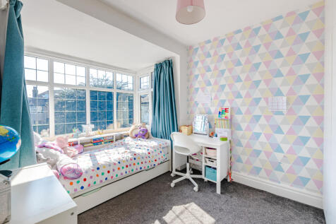 bedroom4