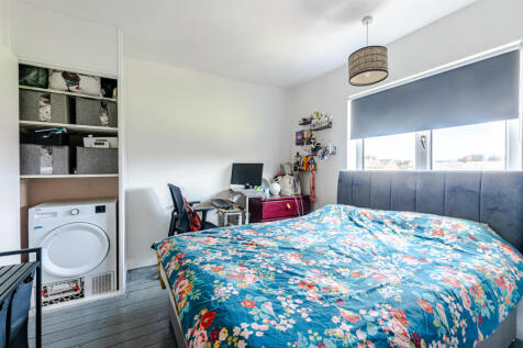 bedroom2