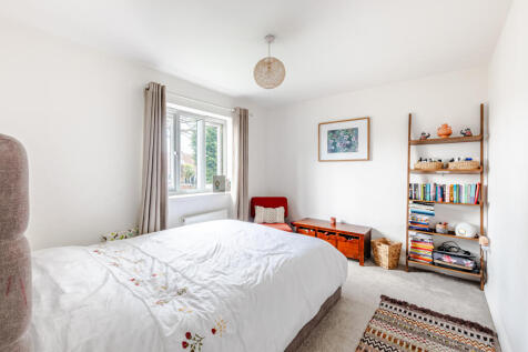 bedroom2