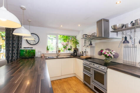 Kitchen Diner 3