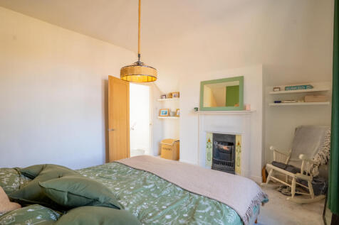 Master Bedroom 3