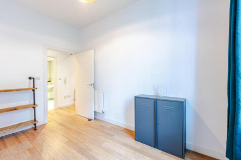 bedroom1b