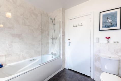 bathroom2