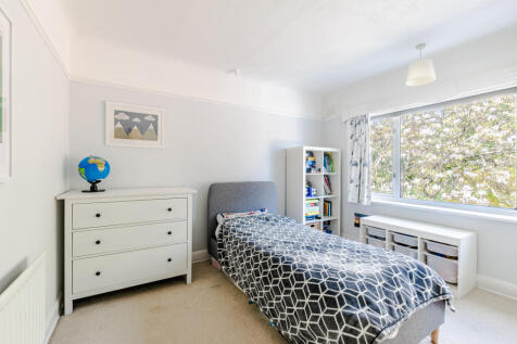 bedroom2a