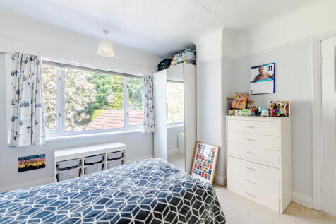 bedroom2b