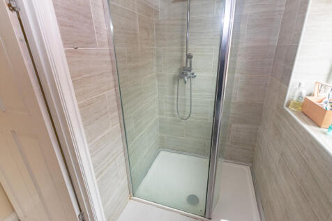 showerroom2