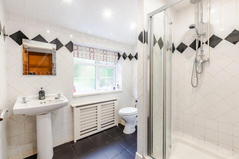 groundfloorshower