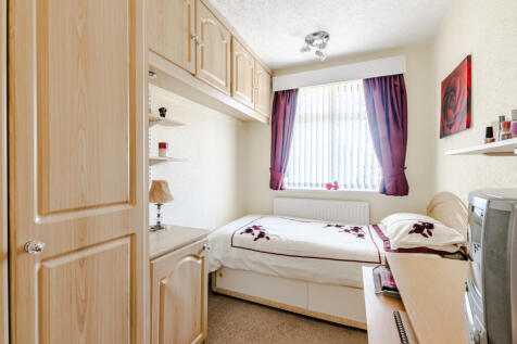 bedroom3