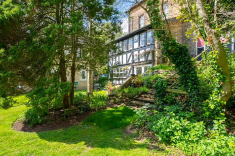 2tudorhouse6