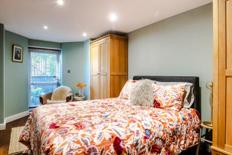 bedroom1a
