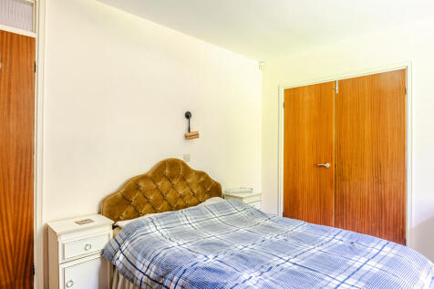 bedroom1a