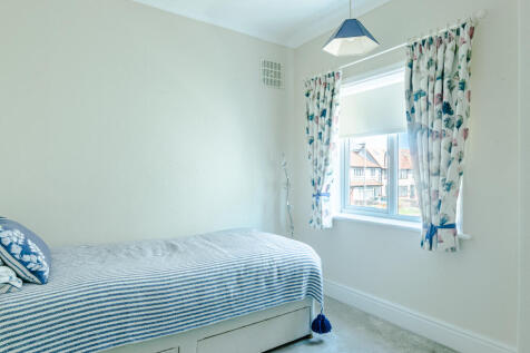 bedroom2a