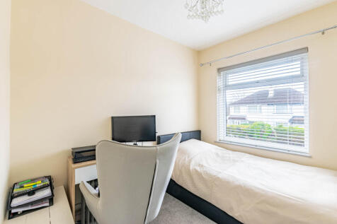 bedroom3