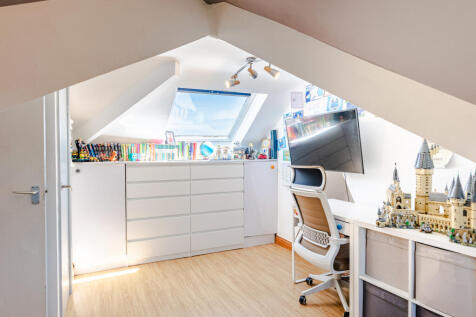 bedroom4b