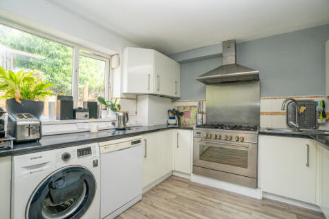 13brackenwoodclose10