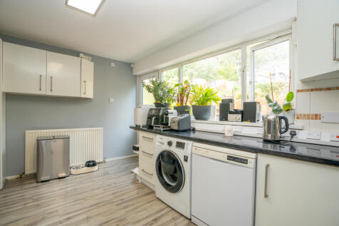 13brackenwoodclose12