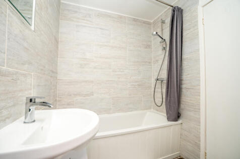 13brackenwoodclose23