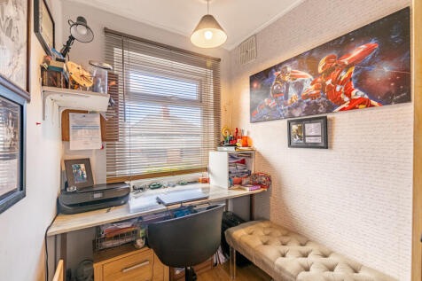bedroom3