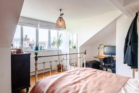 bedroom2b