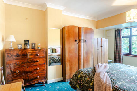 bedroom1b