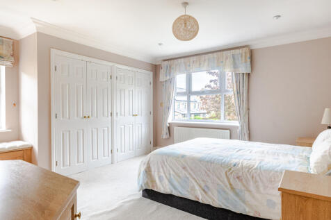 bedroom2a