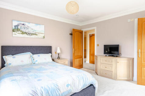 bedroom2b