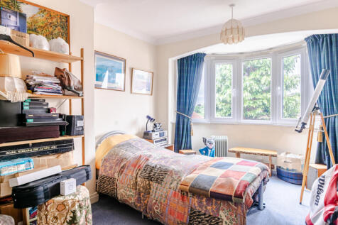 bedroom2