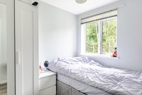 bedroom2