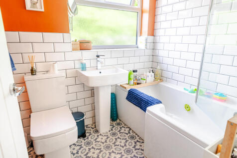 bathroom1
