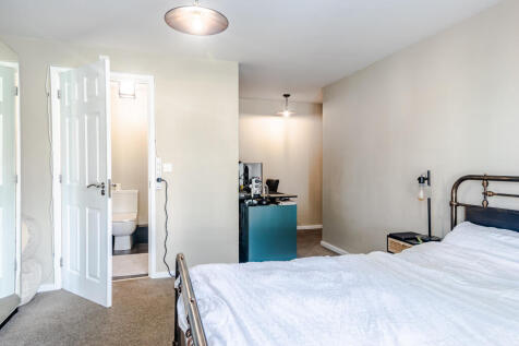 bedroom1c