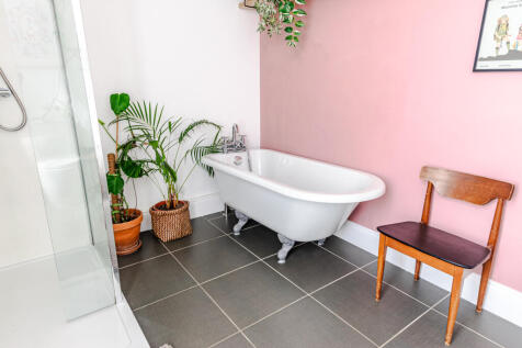 bathroom2