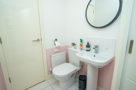 downstairs wc