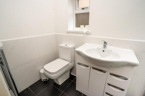 downstairs ensuite