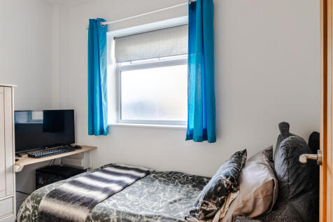 bedroom1