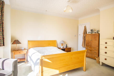 bedroom1b