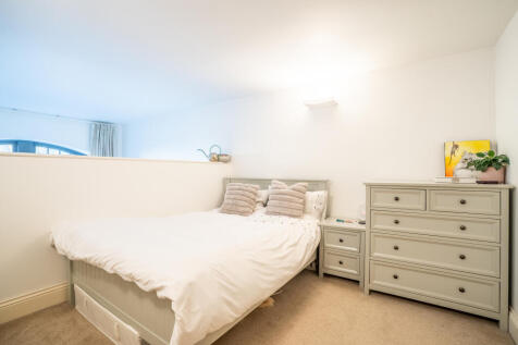 flat24oldschoolhouse17