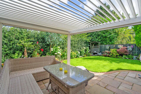 Spanish Pergola/Garden