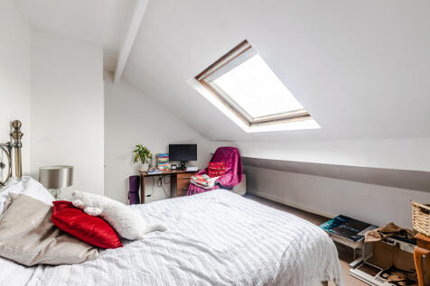 bedroom4