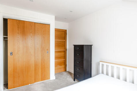 bedroom2a