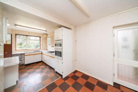 EXTENDED BREAKFAST KITCHEN